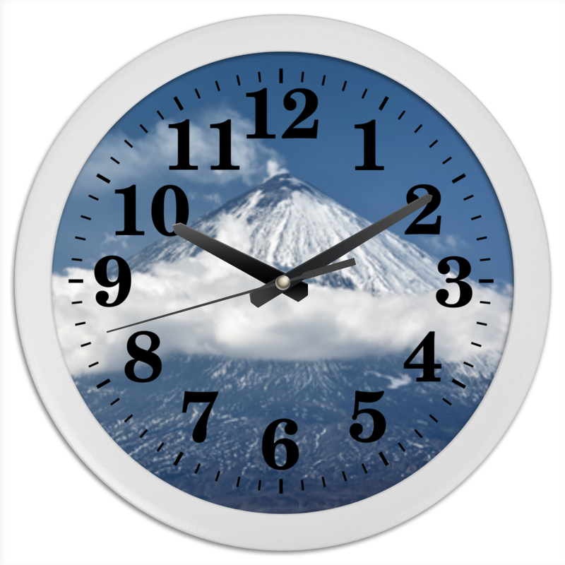 Часы круглые из пластика Printio Камчатка, осенний пейзаж, извержение вулкана