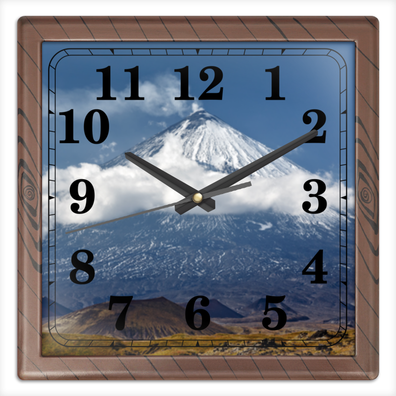 Часы квадратные из пластика (под дерево) Printio Камчатка, осенний пейзаж, извержение вулкана